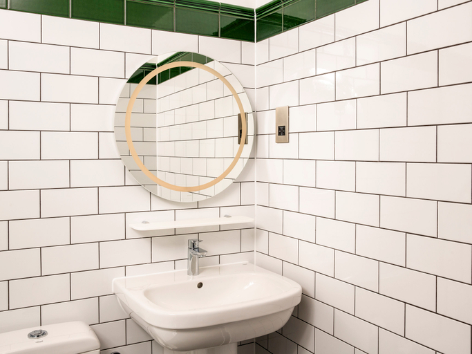 Bathroom 5, ibis Styles London Gloucester Road, London