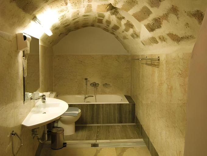 Bathroom 4, Bastione Malvasia Hotel, Peloponnese