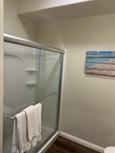 Bathroom 3, Aspire Inn & Suites Orange, Orange