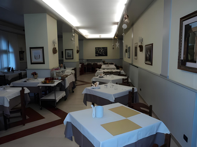 Food & Drinks 3, Alla Nave, Padua
