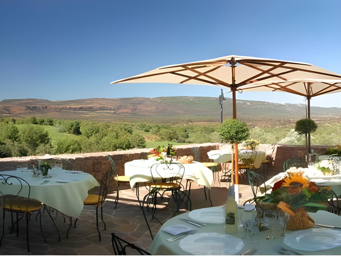 Food & Drinks 5, Holiday flats at Domaine de Saint-Endreol with golf, SPA and pool, Var