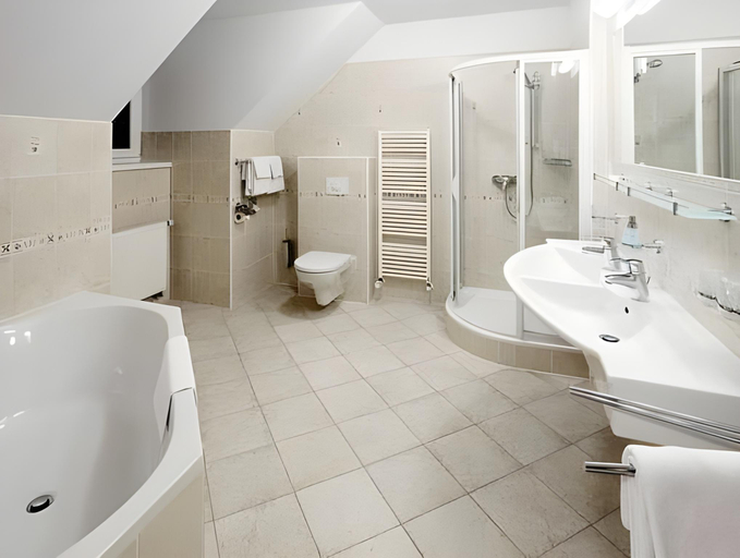 Bathroom 3, Wellness Hotel IRIS, Břeclav