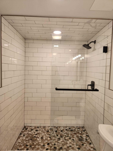Bathroom 3, Domino Motel, North Bergen