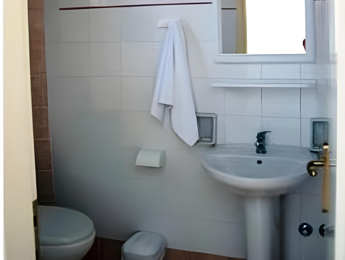 Bathroom 4, Despoina Skiathos, Thessaly