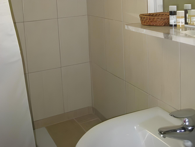 Bathroom 5, Marybill, South Aegean