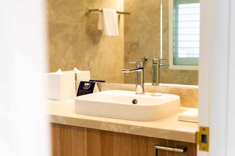 Bathroom 7