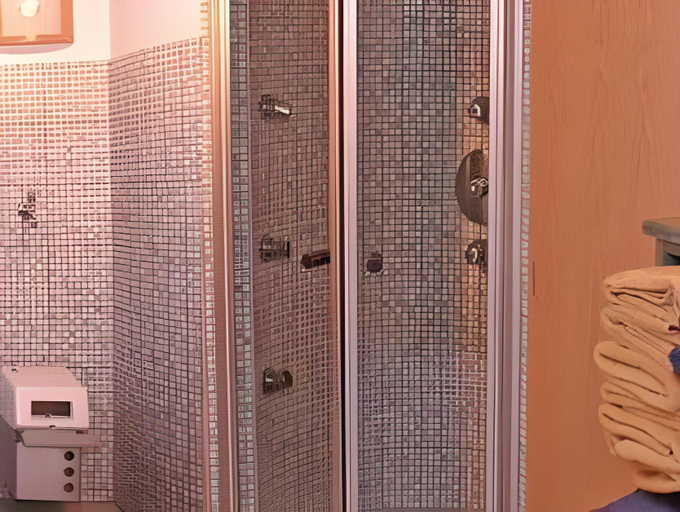 Bathroom 2, Hotel Zontaja Superior, Landeck