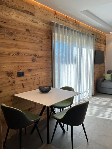 Others 5, Origini Holidays, Belluno