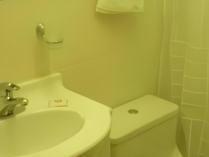 Bathroom 3, Flying Dog Hostel Cusco, Cusco