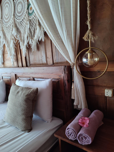 Bedroom 4, Little Elephant Cottage, Lombok
