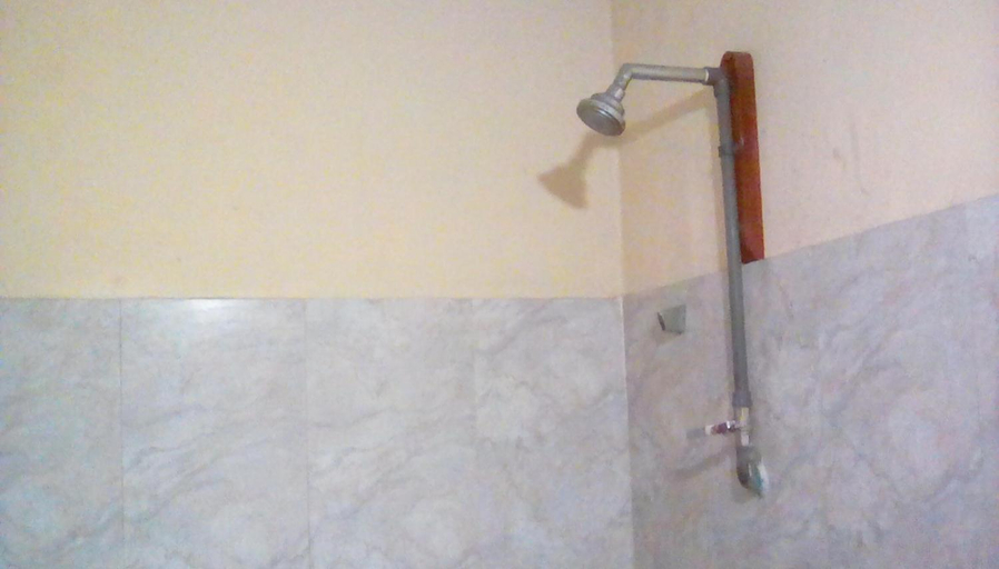 Bathroom, Leaf Guest House, Ganga Ihala Korale