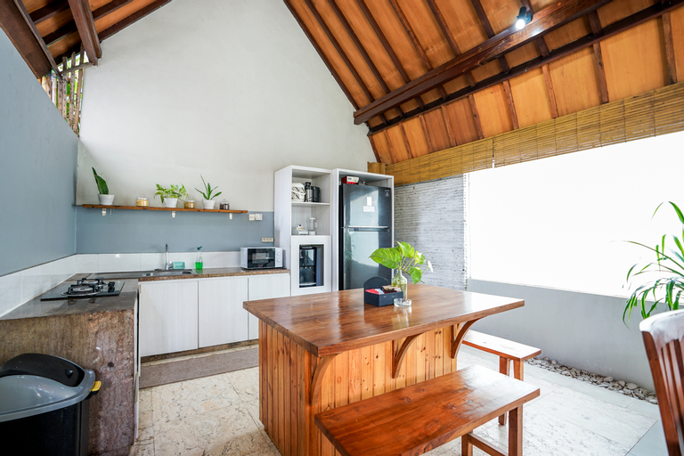 Dining Room 18