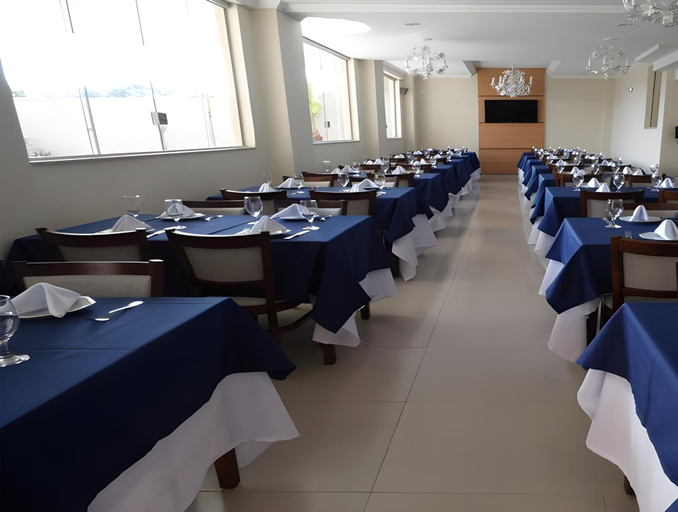 Food & Drinks 2, Lotus Hotel - a 6 km do Santuario de Aparecida-SP, Guararapes
