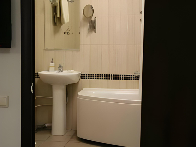 Bathroom 2, Life Hotel Samara, Samara