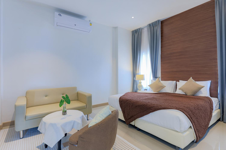 Bedroom 13