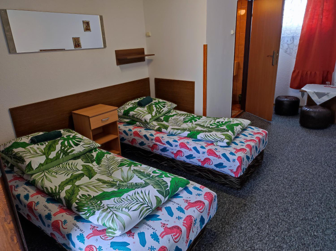 Bedroom 5, Motel Korona, Zamość