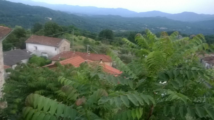 Ca Ermenegarda, Massa Carrara