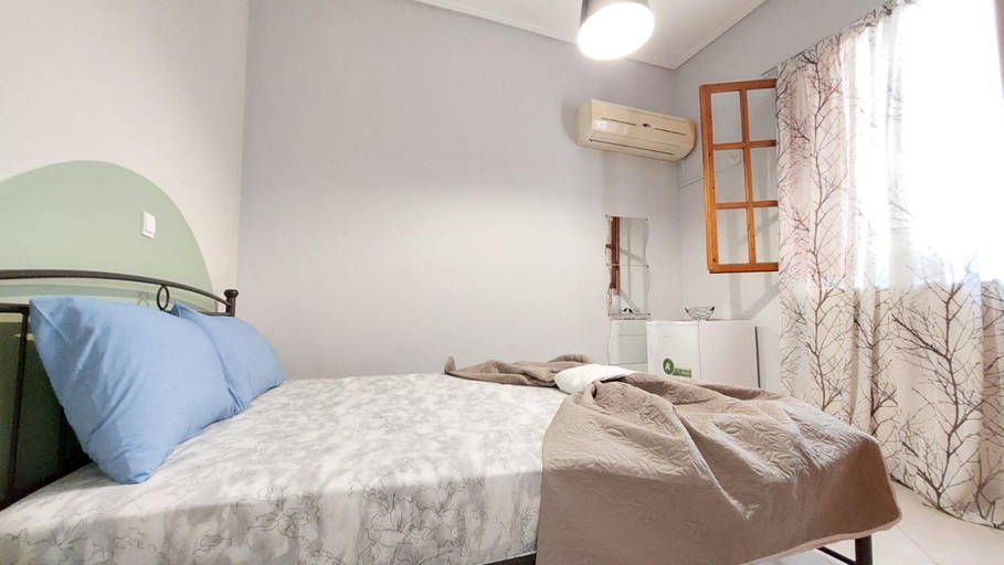 Others 5, cozy minimal apartment, Attica