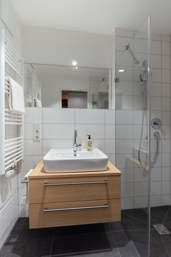 Bathroom 4, KONCEPT HOTEL Neue Horizonte, Tübingen