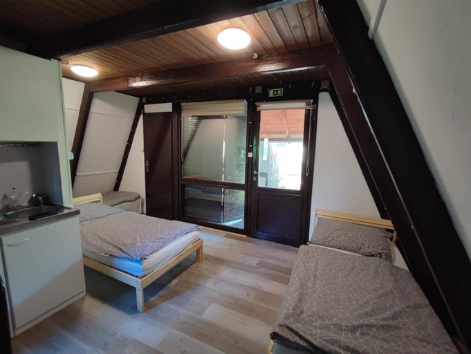 Others 2, Matrai Vandor Apartmanok, Bátonyterenye
