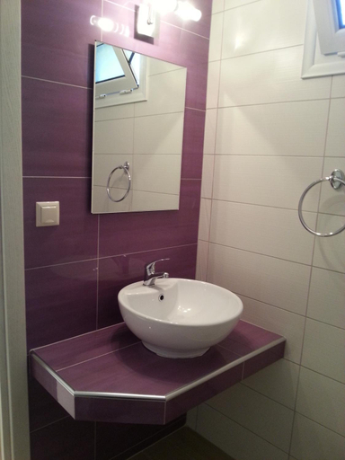 Bathroom 2, Studios Rania, East Macedonia and Thrace