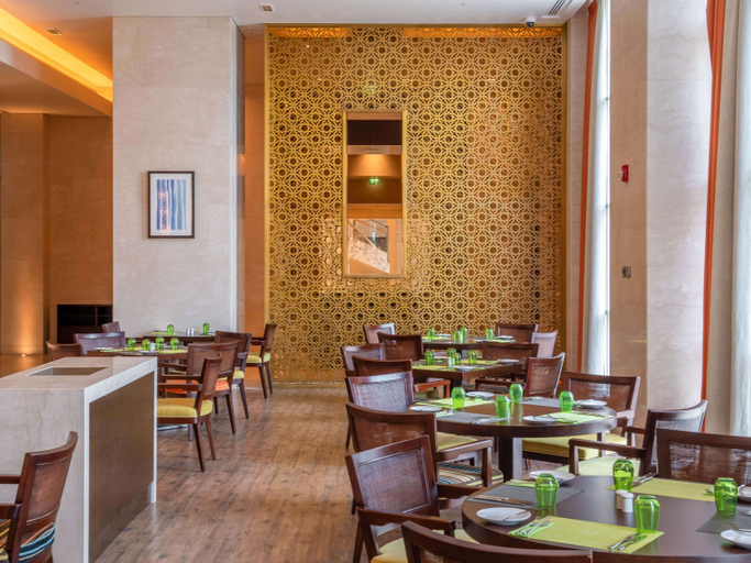 Food & Drinks 5, Rixos Marina Abu Dhabi, Abu Dhabi City