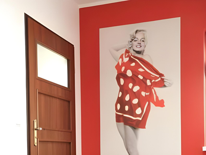 Others 2, Leo Hostel, Poznań City