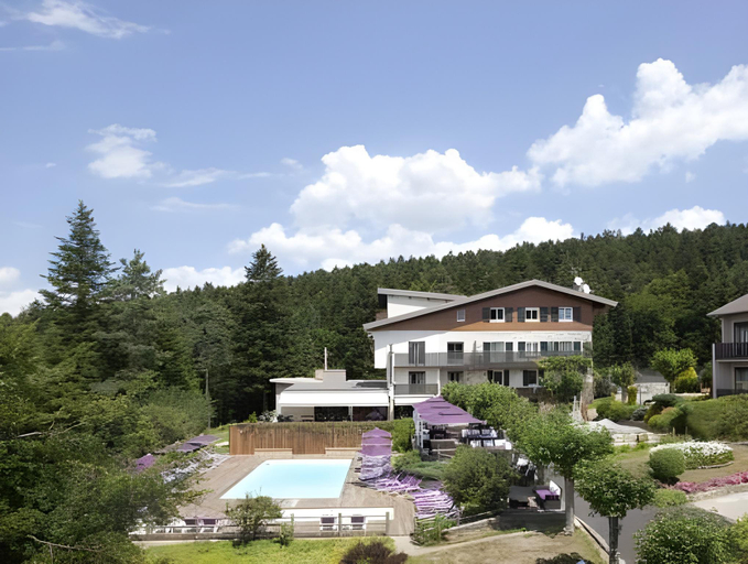 Exterior & Views 1, Logis Clair Matin Resort & Spa, Haute-Loire