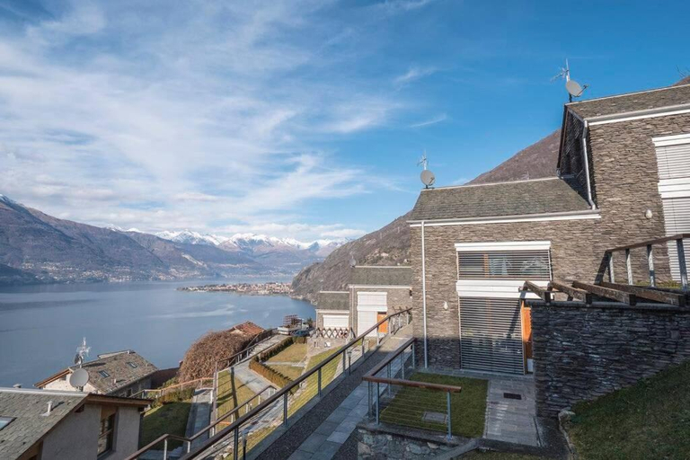 beautiful poolside and stunning lake view Gardenia, Lecco