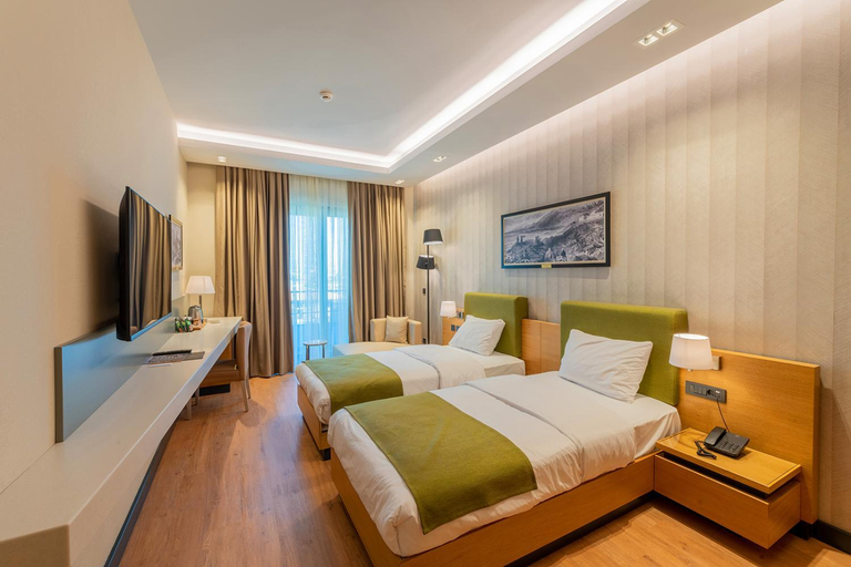 Bedroom 2, Artes Hotel, Merkez