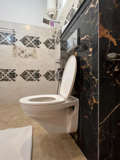 Bathroom 2, Hotel Pushkar Golden Haveli, Ajmer