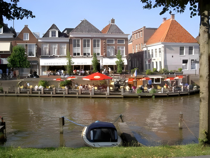 Exterior & Views 1, Hotel Cafe Restaurant De Posthoorn, Dongeradeel