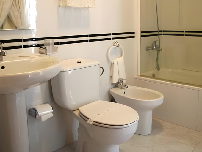 Bathroom 5, Hotel Pousada Vicente Risco, Ourense