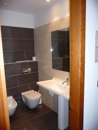 Bathroom 22