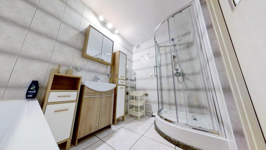 Bathroom 3, roomspoznan pl - Rybaki 15 - 24h self check-in, Poznań City