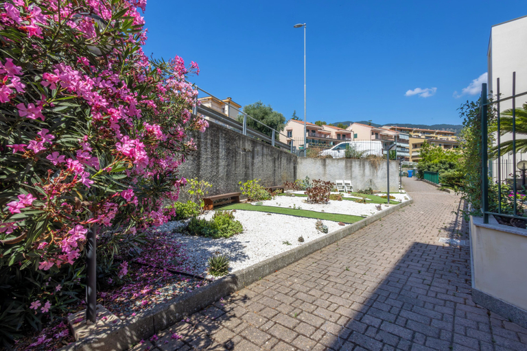 Others 5, Spacious Apartment by Wonderful Italy, Imperia