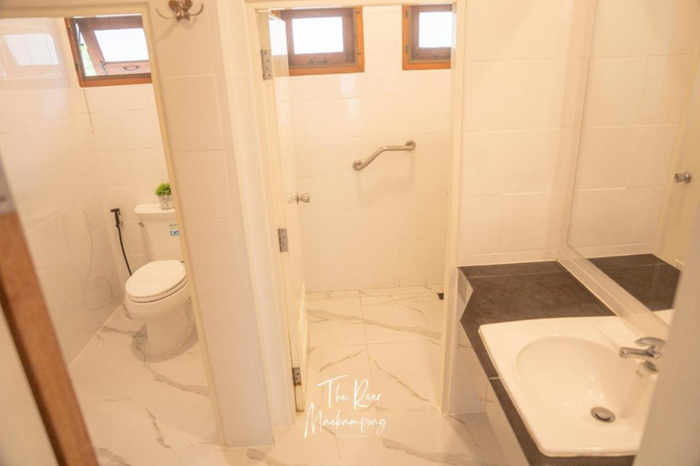 Bathroom 12