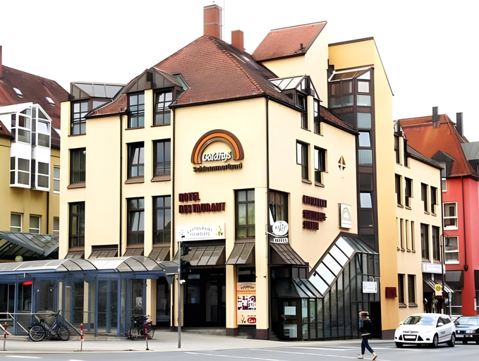 Others 3, Hotel Poseidon, Bayreuth