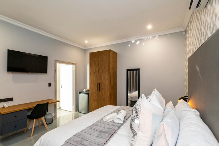 Bedroom 3, 5th On Preston Guest House, Buffalo City