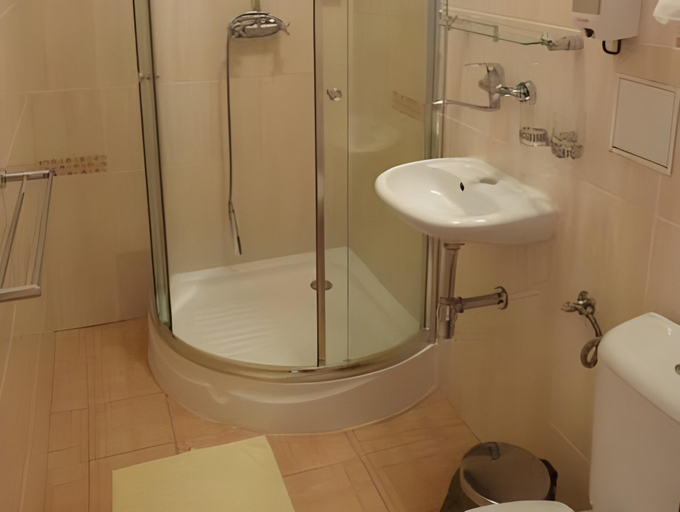 Bathroom 3, Boutique Hotel U Solne brany, České Budějovice
