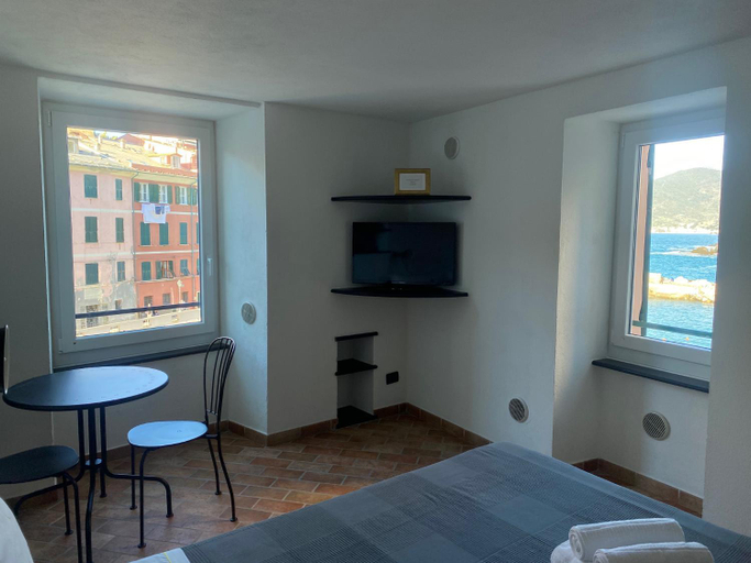 Bedroom 2, Candidina, La Spezia
