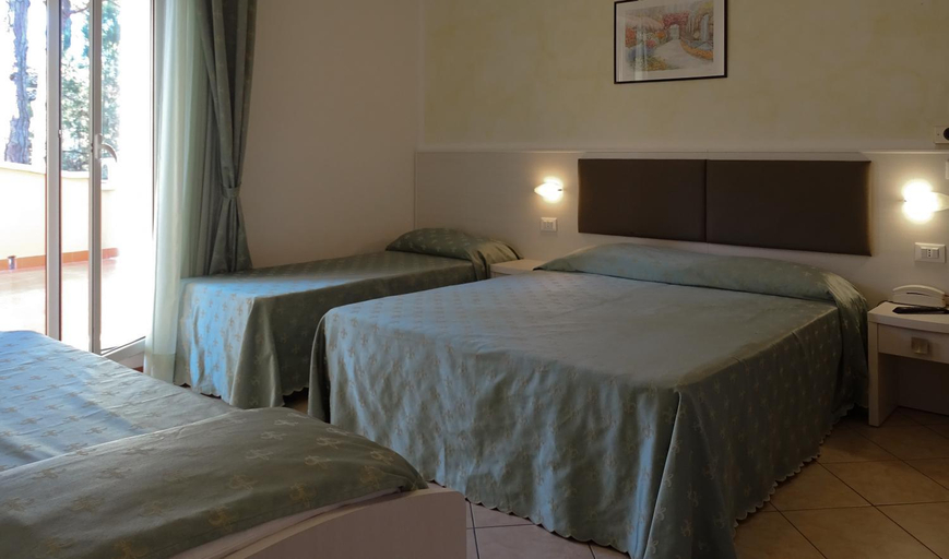 Bedroom 3, Hotel Boccaccio-free parking-, Ravenna