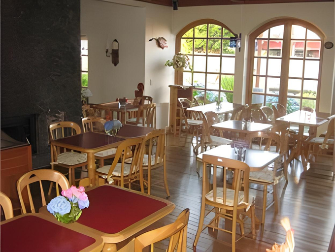 Food & Drinks, Hotel Inti Kuyen Plaza, Cautín