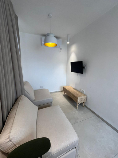 Bedroom 1, צימר אירוס ירוחם