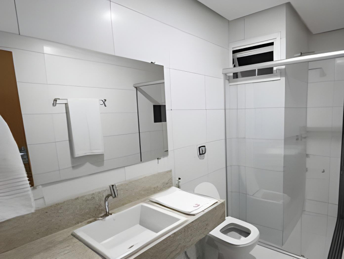 Bathroom 5, Golden Ville Hotel, Marabá
