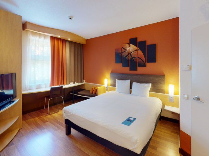 Bedroom 4, ibis Bratislava Centrum, Bratislava I