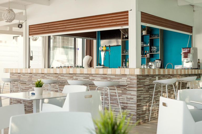Food & Drinks 3, Lantiana Napa Aparthotel