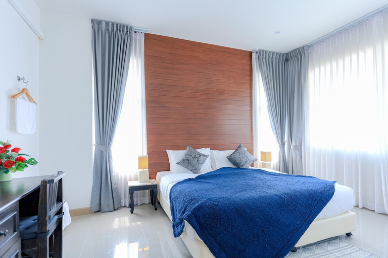 Bedroom 6