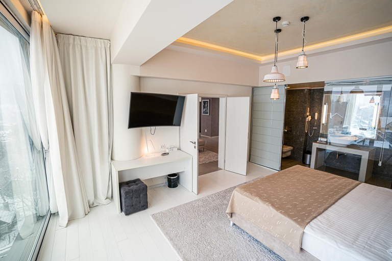 Bedroom 3, Grand Hotel Belvedere, Brasov