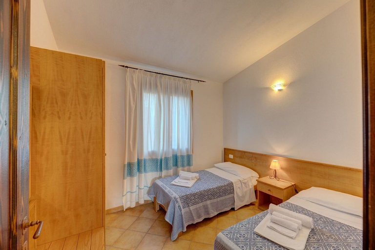 Bedroom 2, Apartment Sardinia Seaside Ac And Wifi, Olbia-Tempio
